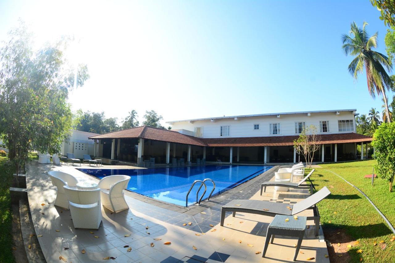 The Covanro Airport Hotel - Katunayake Gampaha Exterior photo