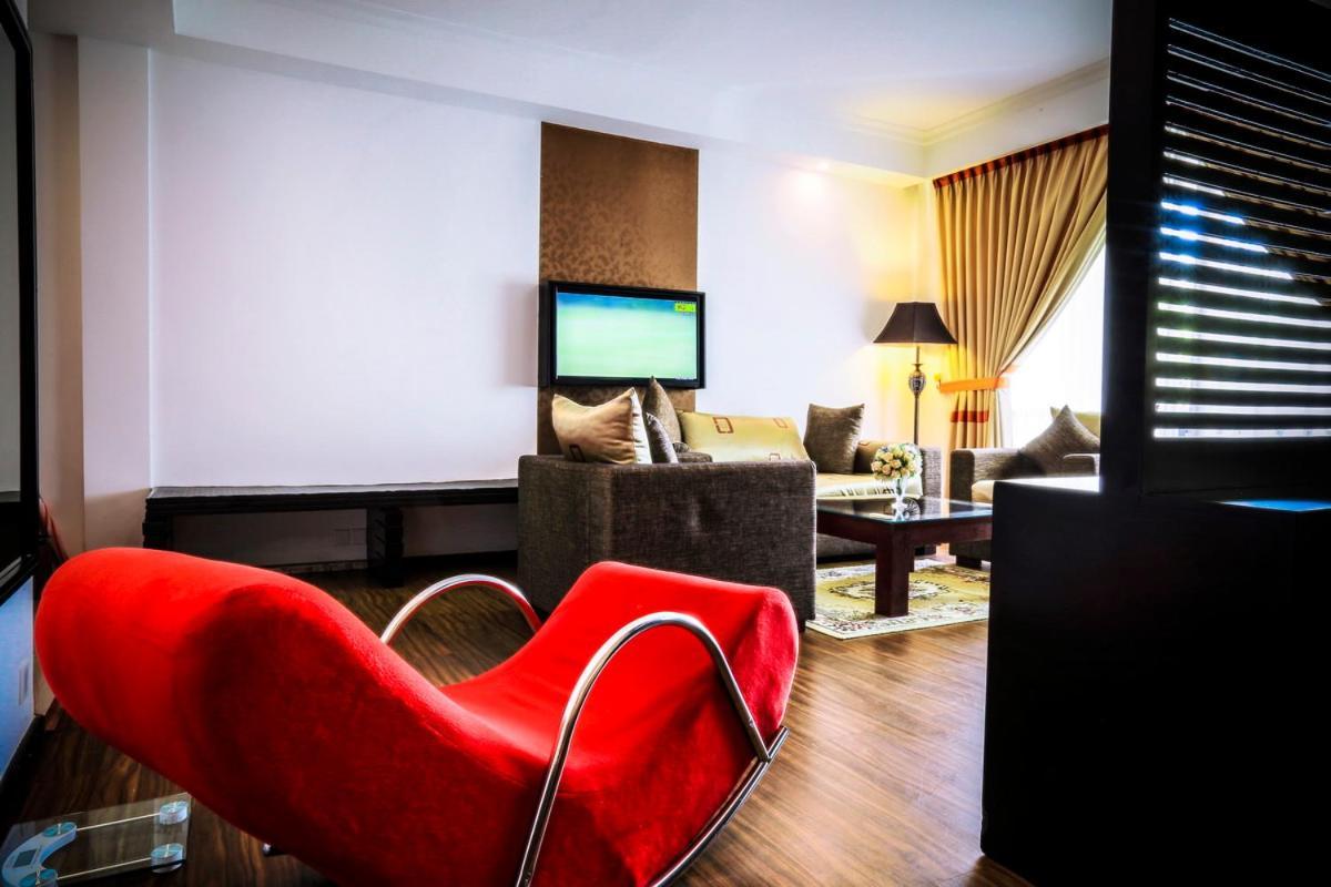 The Covanro Airport Hotel - Katunayake Gampaha Exterior photo