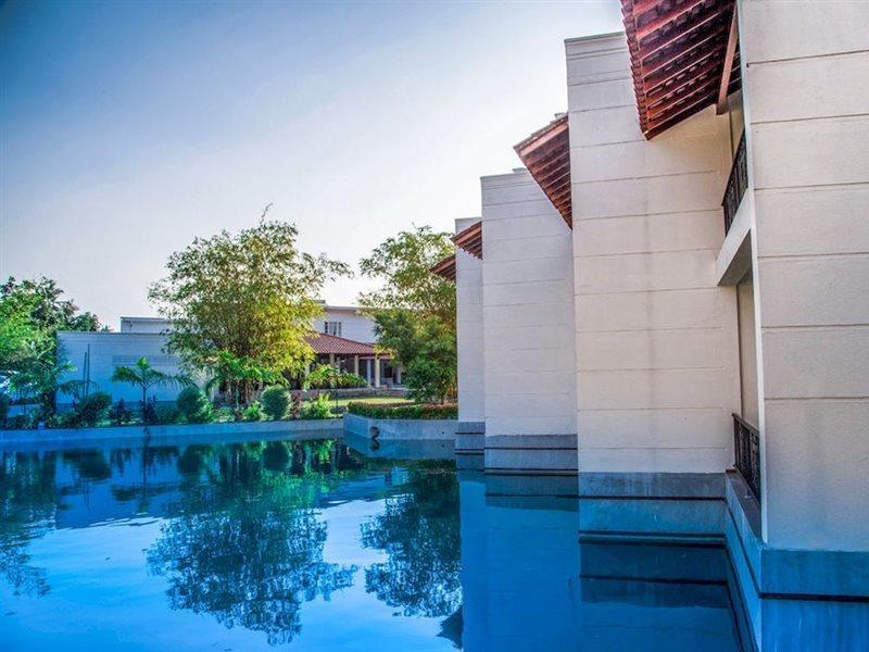 The Covanro Airport Hotel - Katunayake Gampaha Exterior photo