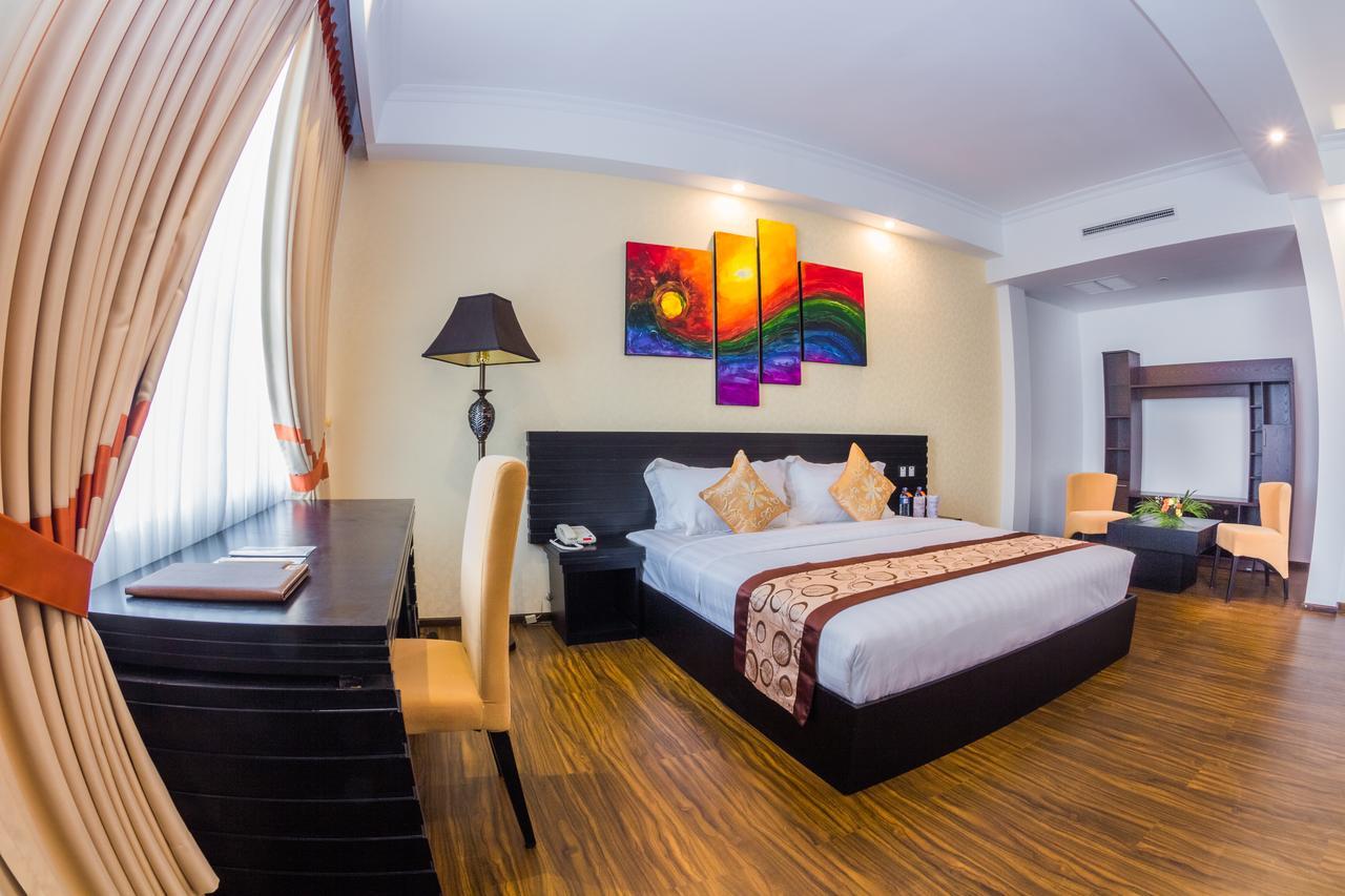 The Covanro Airport Hotel - Katunayake Gampaha Room photo
