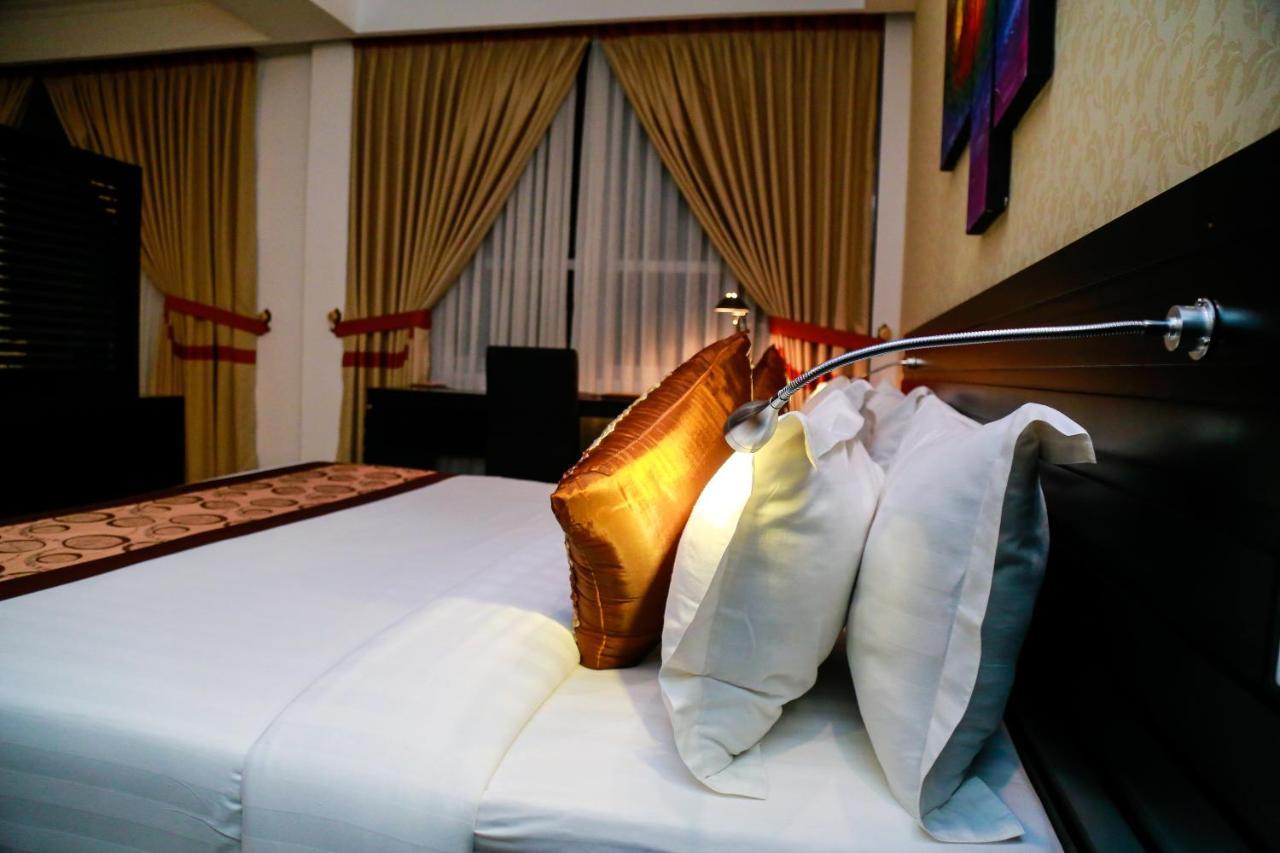 The Covanro Airport Hotel - Katunayake Gampaha Exterior photo
